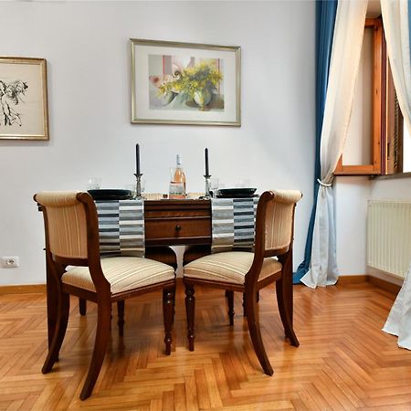 Trevi Charme Apartment Rome Exterior photo